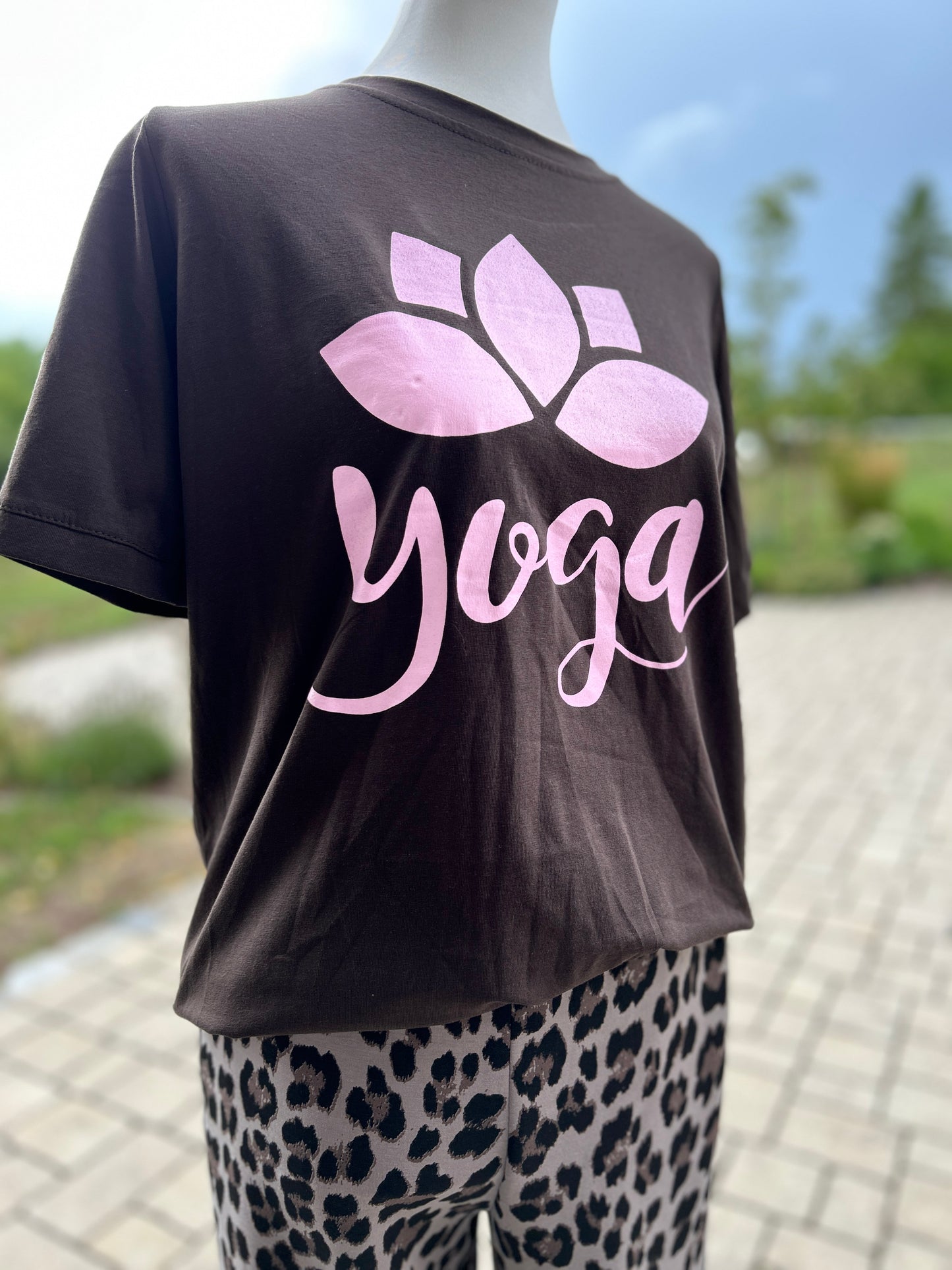 Short Yoga Schoko