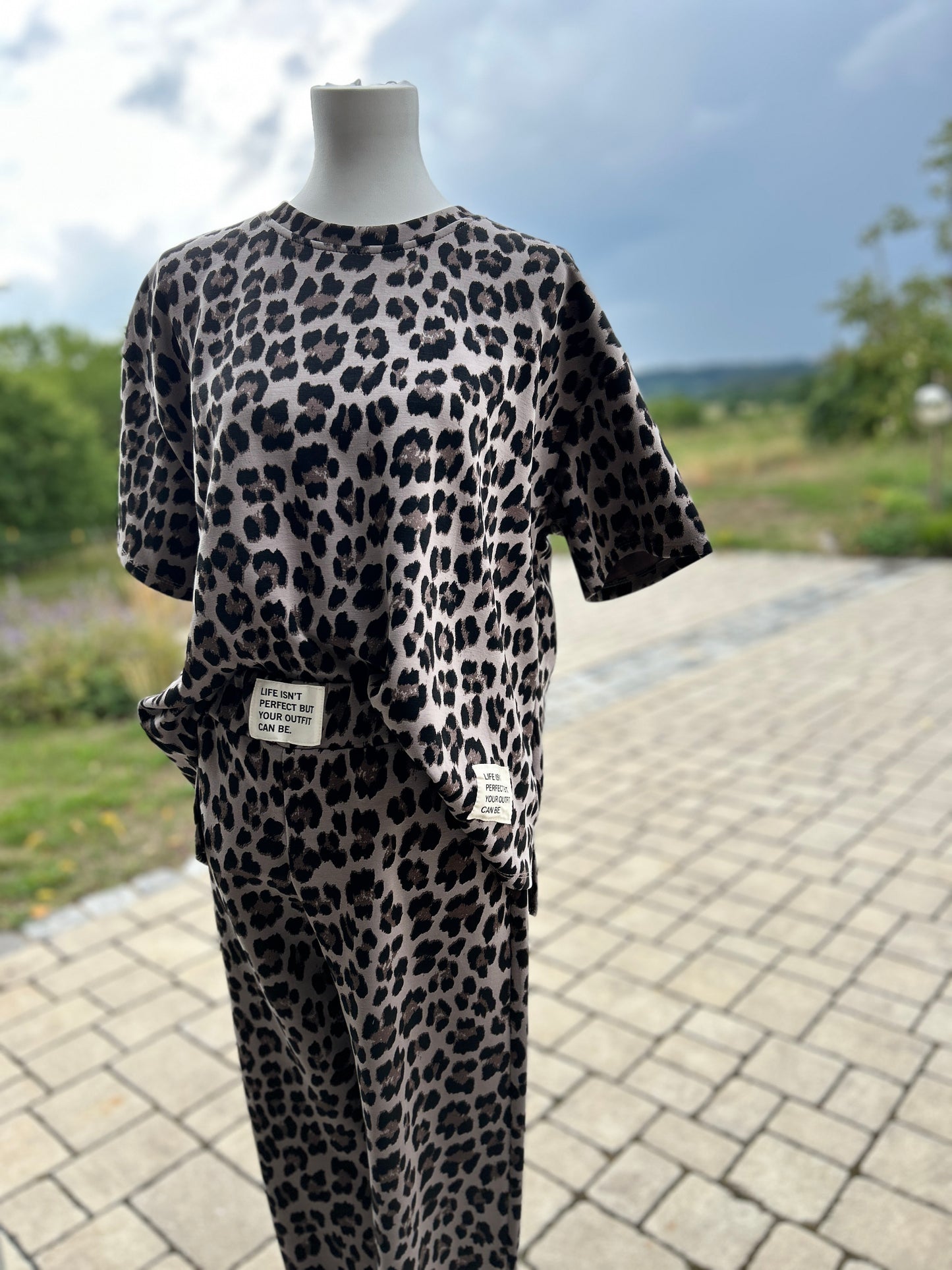 Weit geschnittene High-Waist Hose Leo