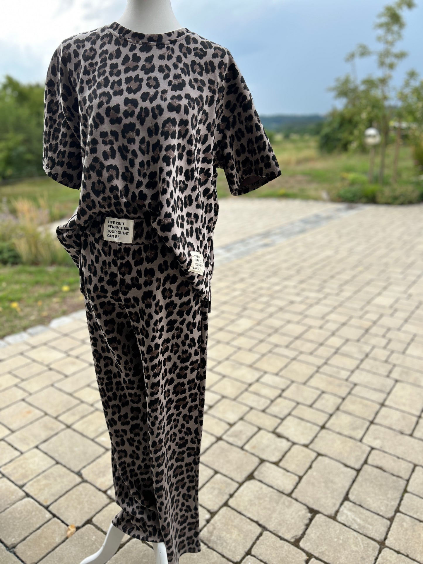 Weit geschnittene High-Waist Hose Leo