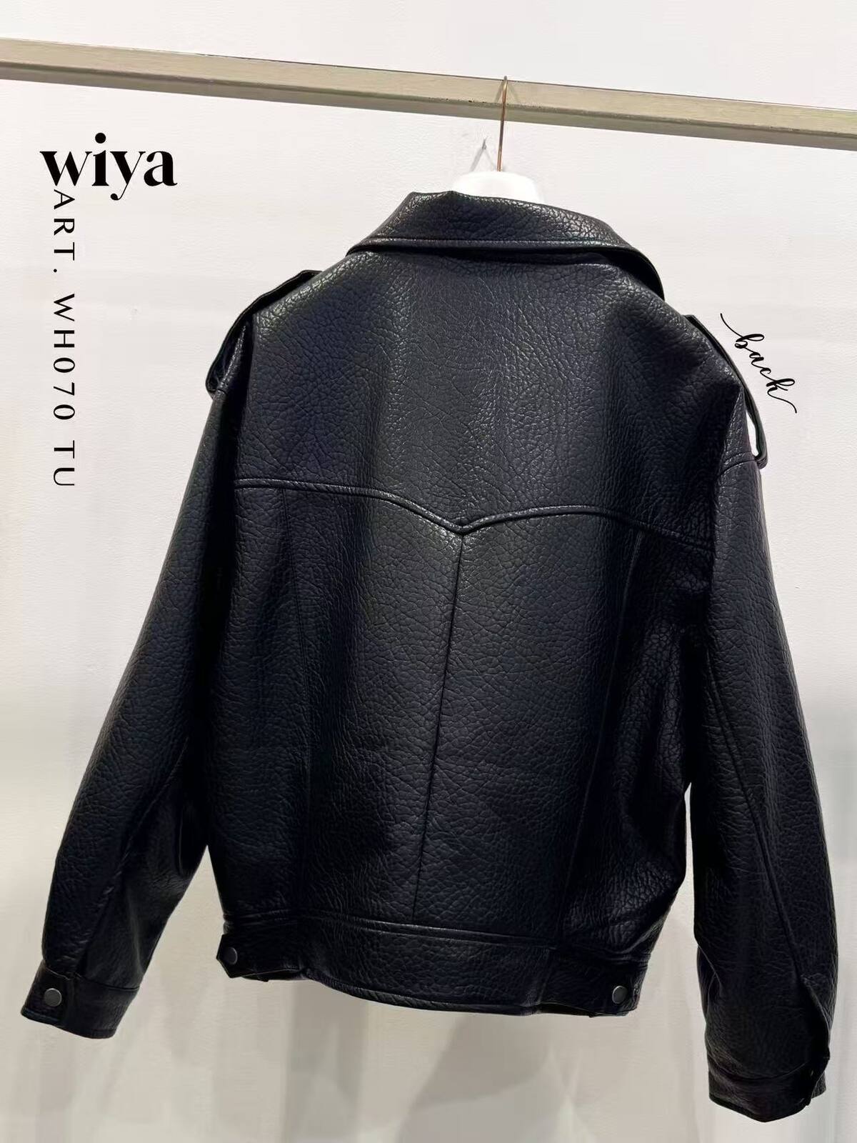 Kunstlederjacke mit genarbter Textur schwarz