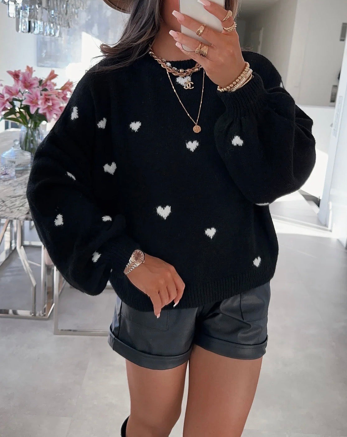 Pullover Black White Heart