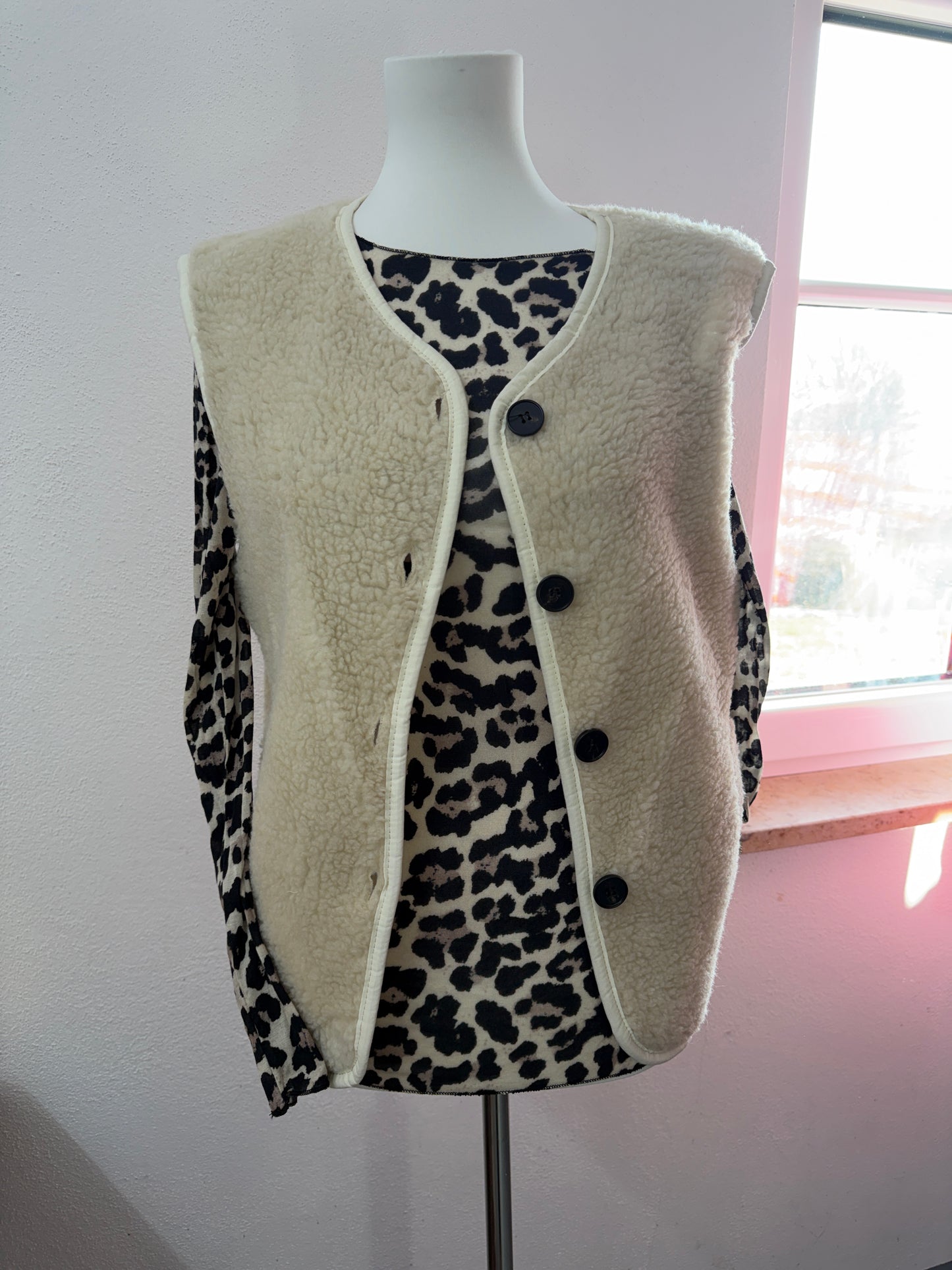 Langarm Shirt Kaschmir Leo beige