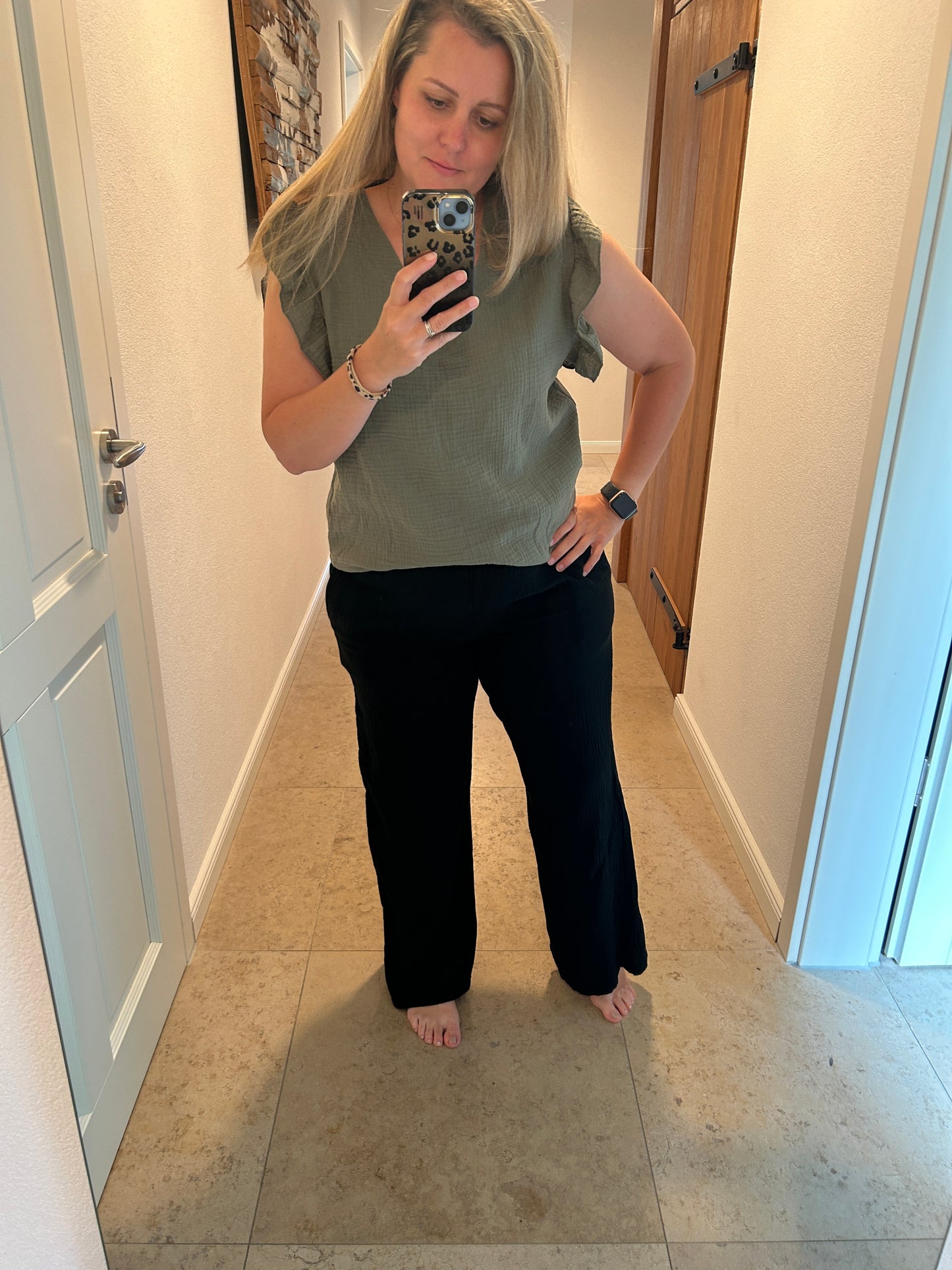Top Amy Khaki