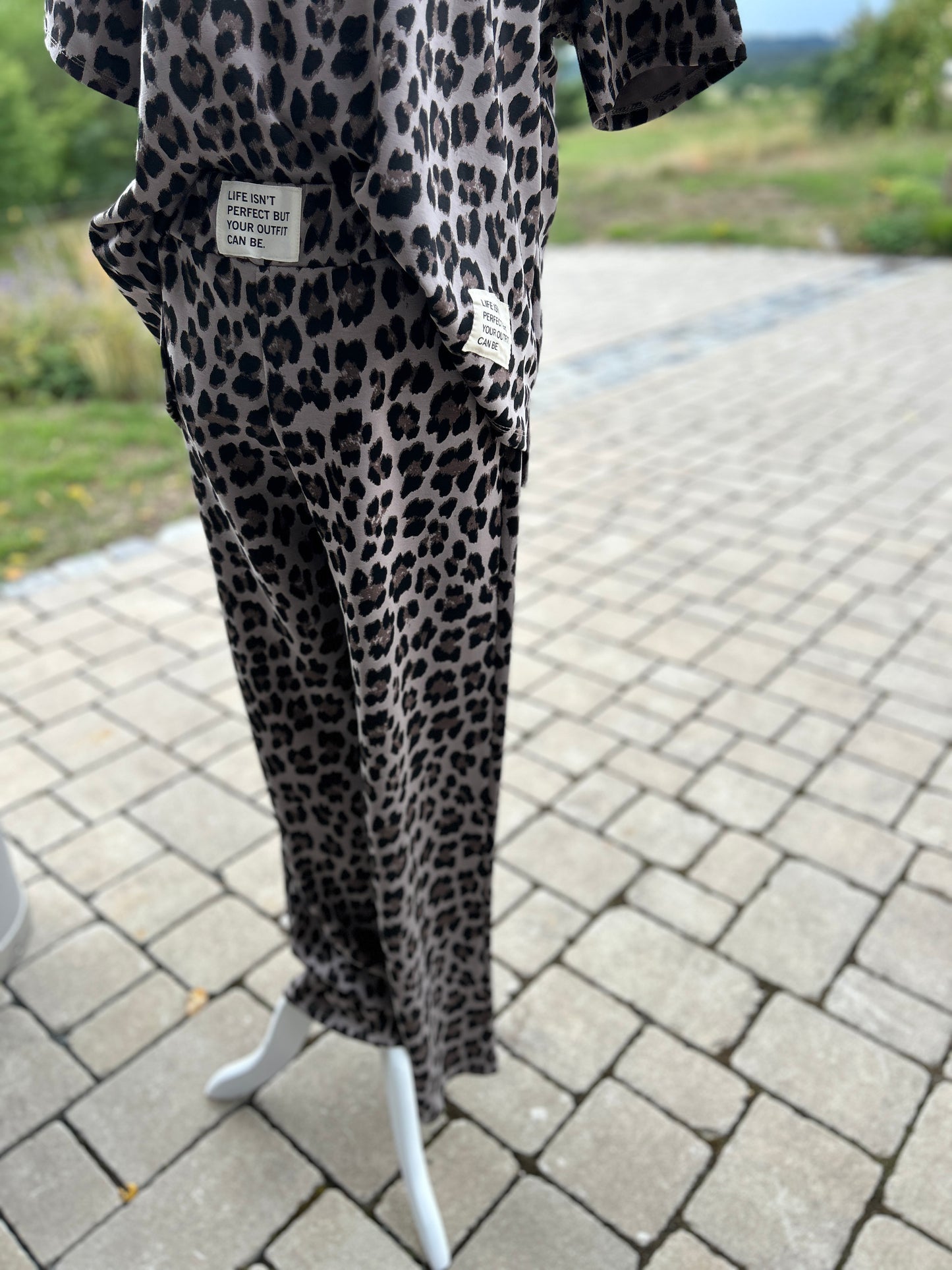 Weit geschnittene High-Waist Hose Leo